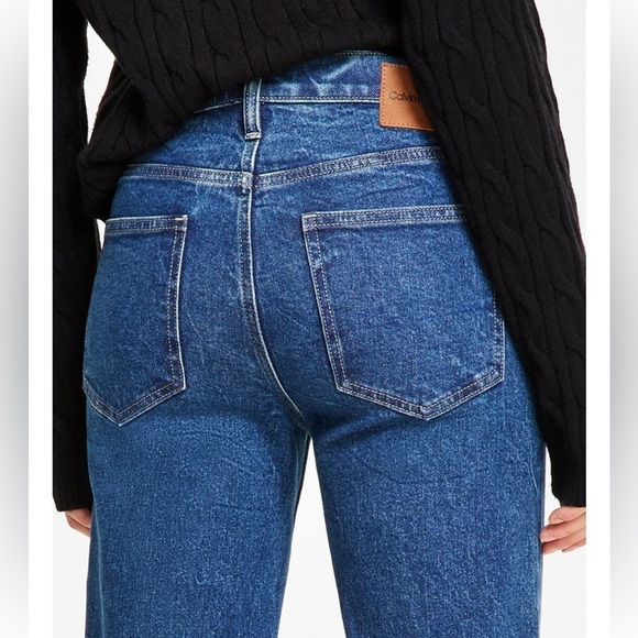 Calvin Klein Jeans Women's High-Rise Straight-Leg Jeans - Picture 4 of 5